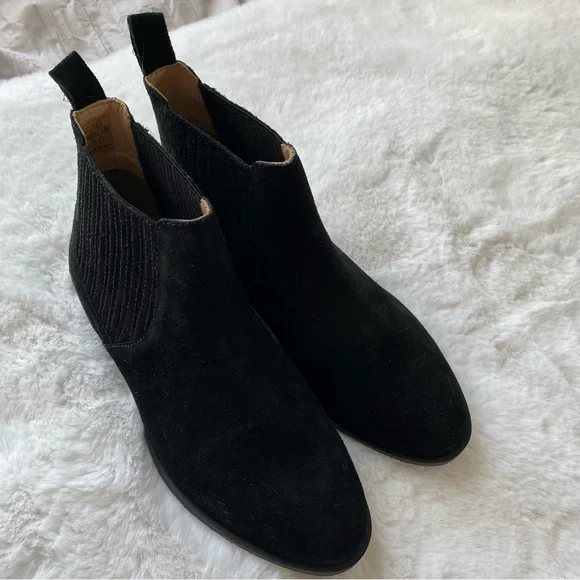 JACK ROGERS Pippa Suede Bootie Black - Picture 2 of 6
